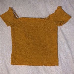 Garage yellow ribbed top